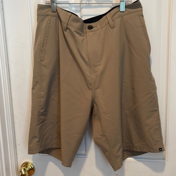 Quicksilver 🔥sale🔥tan pants - Picture 1 of 9